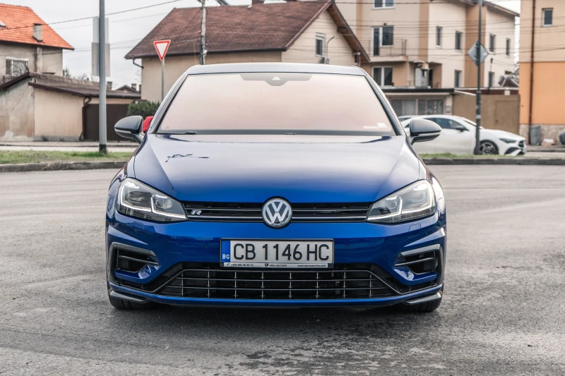 VW Golf R MK7.5 AKRAPOVIC От Порше София. ДОГОВАРЯНЕ , снимка 8 - Автомобили и джипове - 52932882