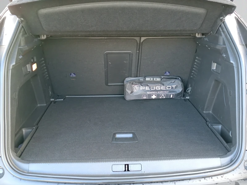 Peugeot 3008 New Line Up ALLURE PACK 1.2 PureTech 130 S&S BVM6 , снимка 9 - Автомобили и джипове - 53075487