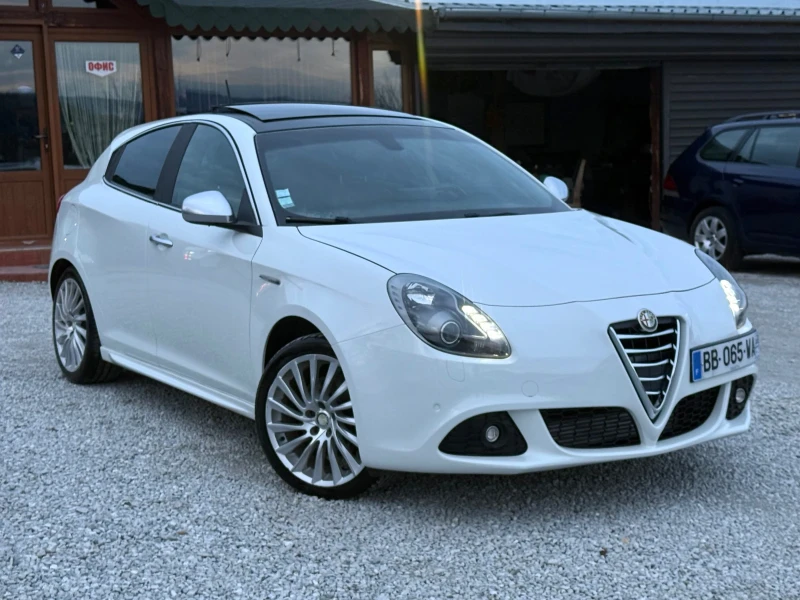 Alfa Romeo Giulietta 1.4 TURBO ПАНО КОЖА НАВИ, снимка 3 - Автомобили и джипове - 53448273