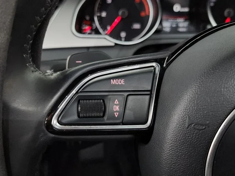 Audi A5 2.0 TDI Quattro, снимка 17 - Автомобили и джипове - 54551501