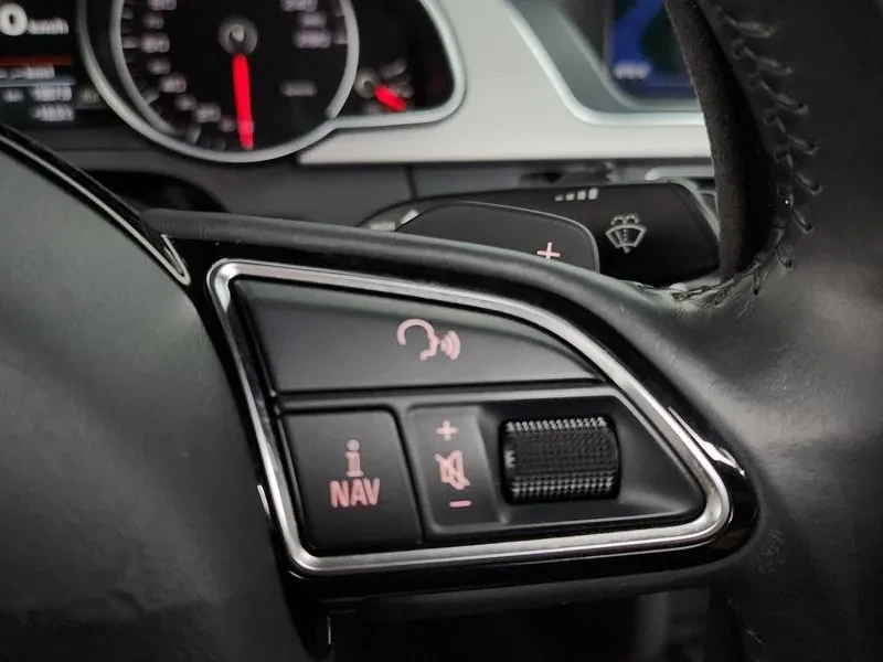 Audi A5 2.0 TDI Quattro, снимка 16 - Автомобили и джипове - 54551501