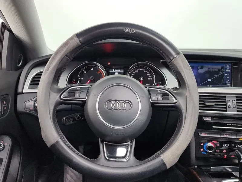 Audi A5 2.0 TDI Quattro, снимка 14 - Автомобили и джипове - 54551501
