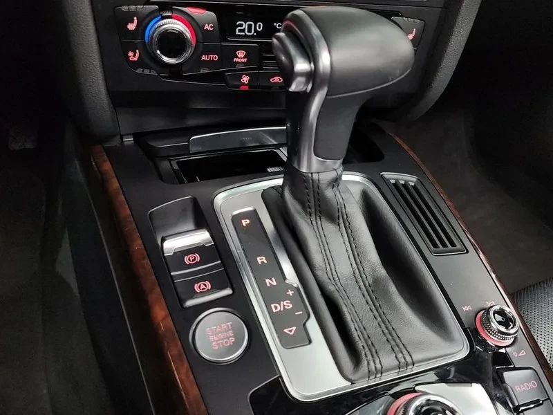 Audi A5 2.0 TDI Quattro, снимка 9 - Автомобили и джипове - 54551501