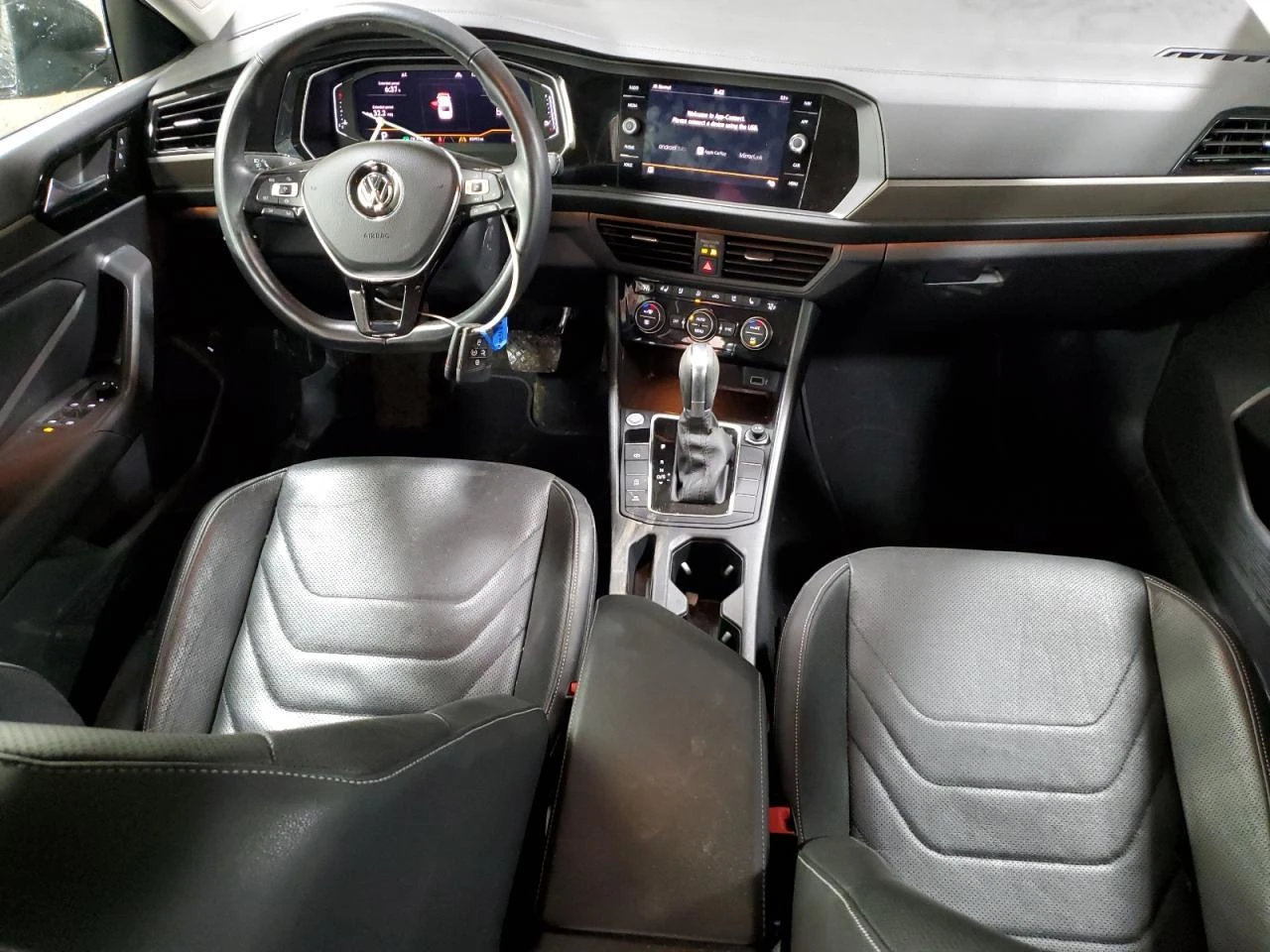VW Jetta 1.4T * LED * КОЖА * ДИСТРОНИК * ДИГ ТАБЛО * ЛИЗИНГ - изображение 7