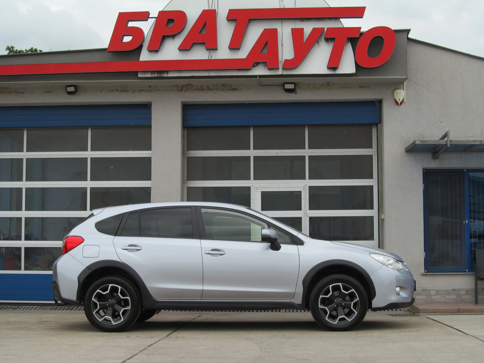 Subaru XV Symmetrical AWD/АВТОМАТ - изображение 8