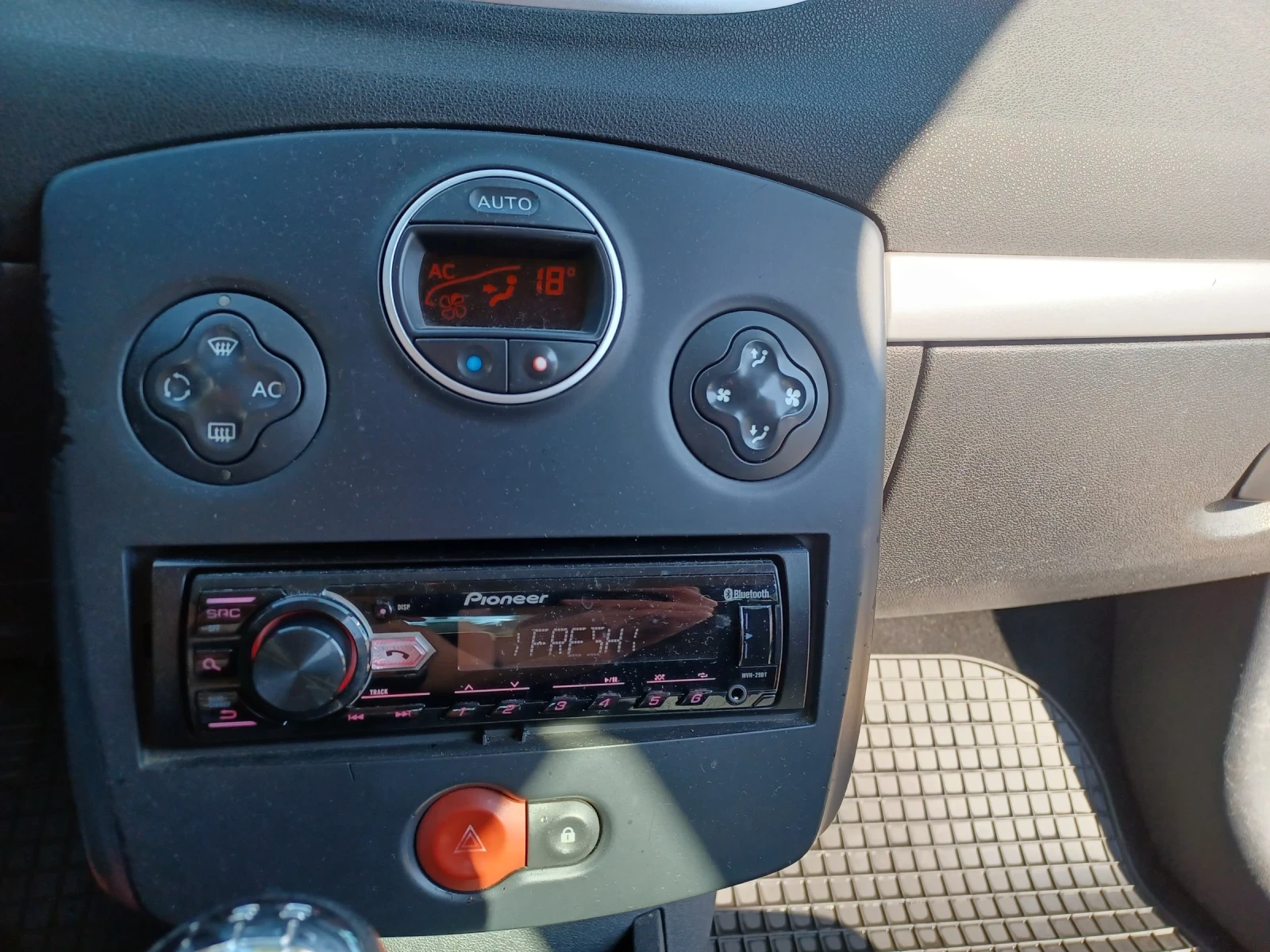 Renault Clio  - изображение 6