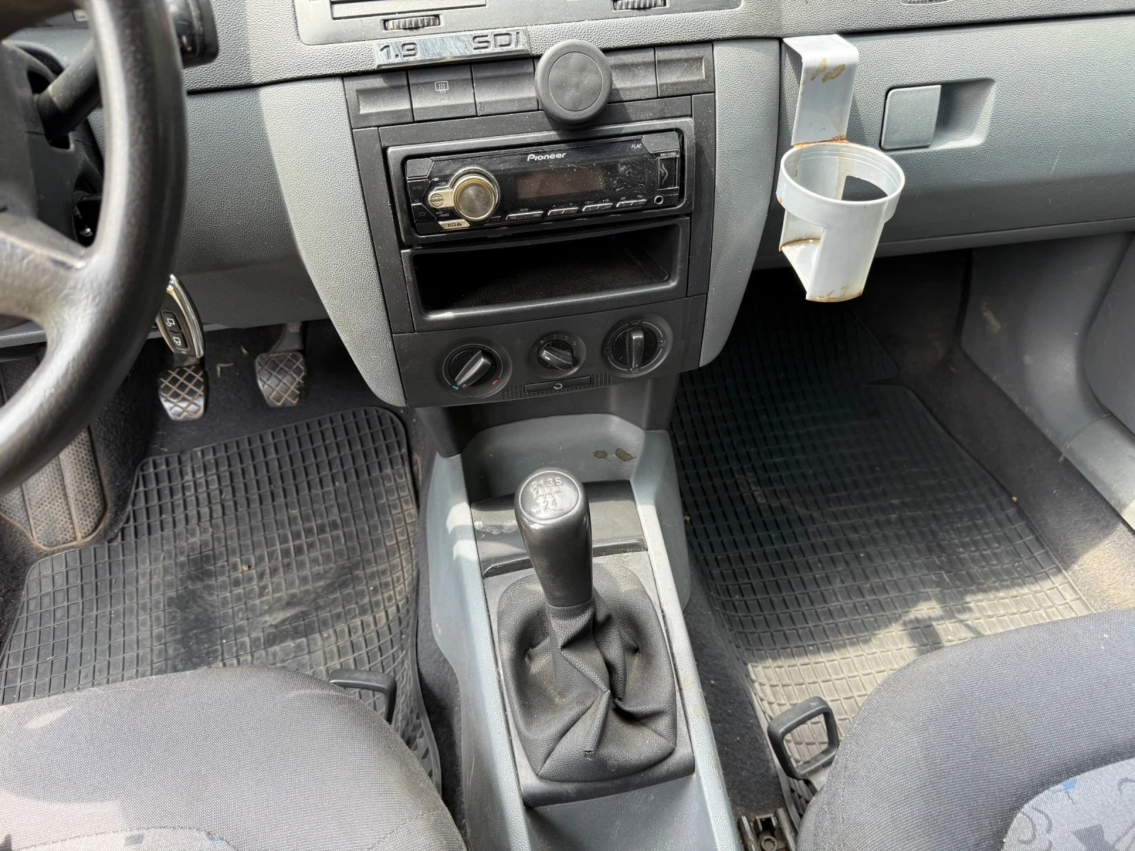 Skoda Fabia  - изображение 7
