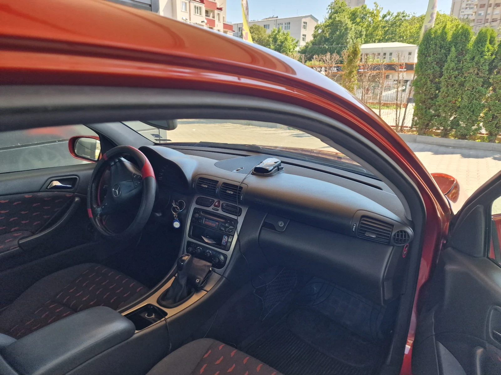 Mercedes-Benz C 180  - изображение 8