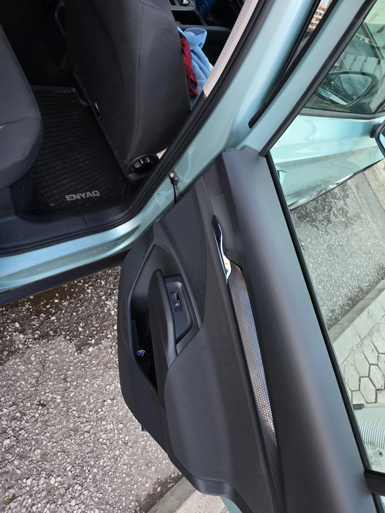 Skoda Enyaq  | Mobile.bg   12