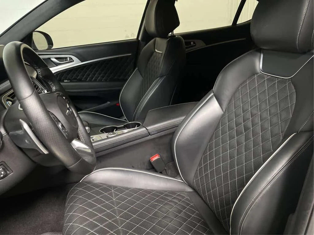 Genesis G70 * Sport 3.3T AWD , снимка 7 - Автомобили и джипове - 53879881