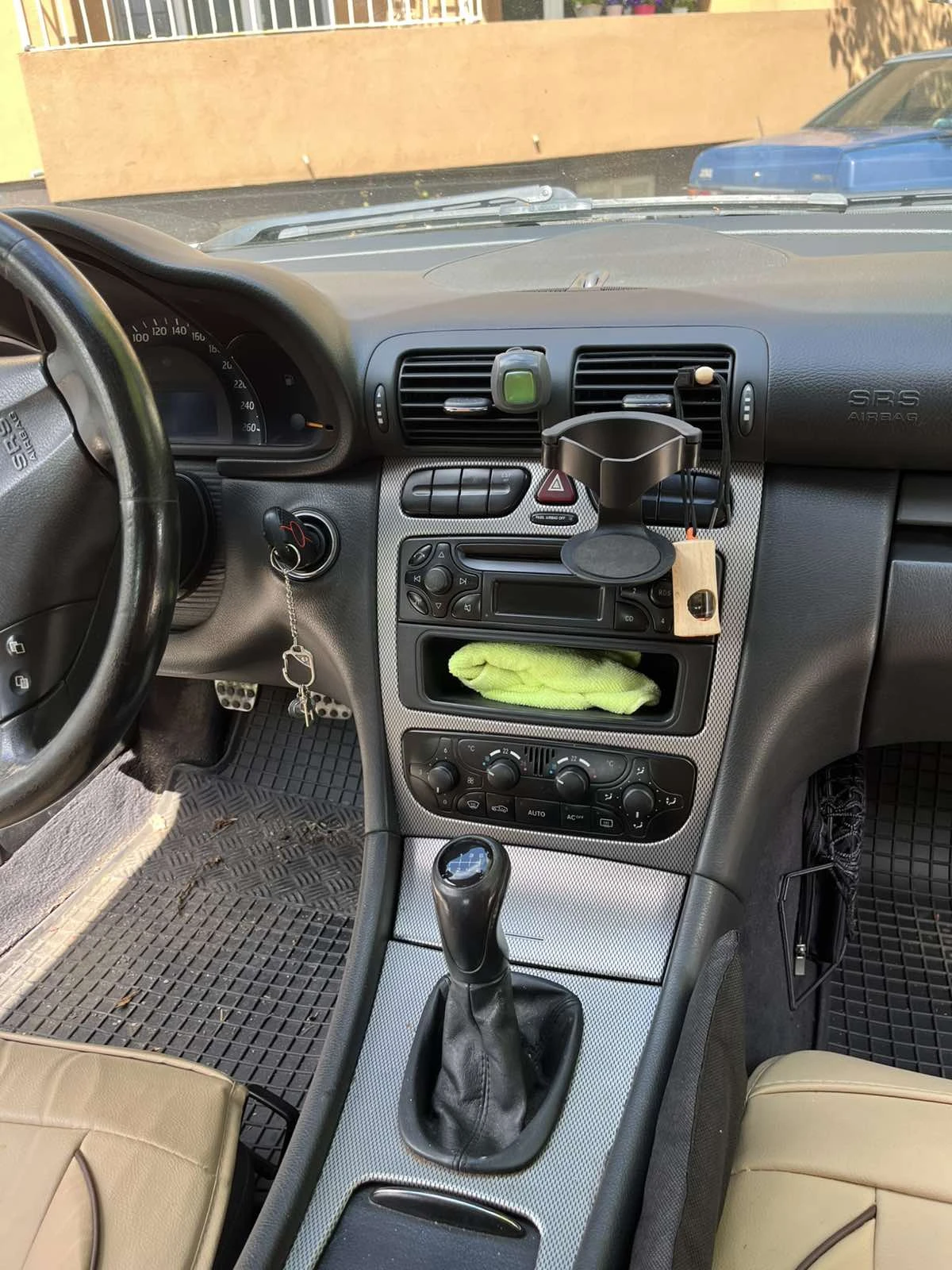 Mercedes-Benz C 200 Kompressor, снимка 5 - Автомобили и джипове - 54687465