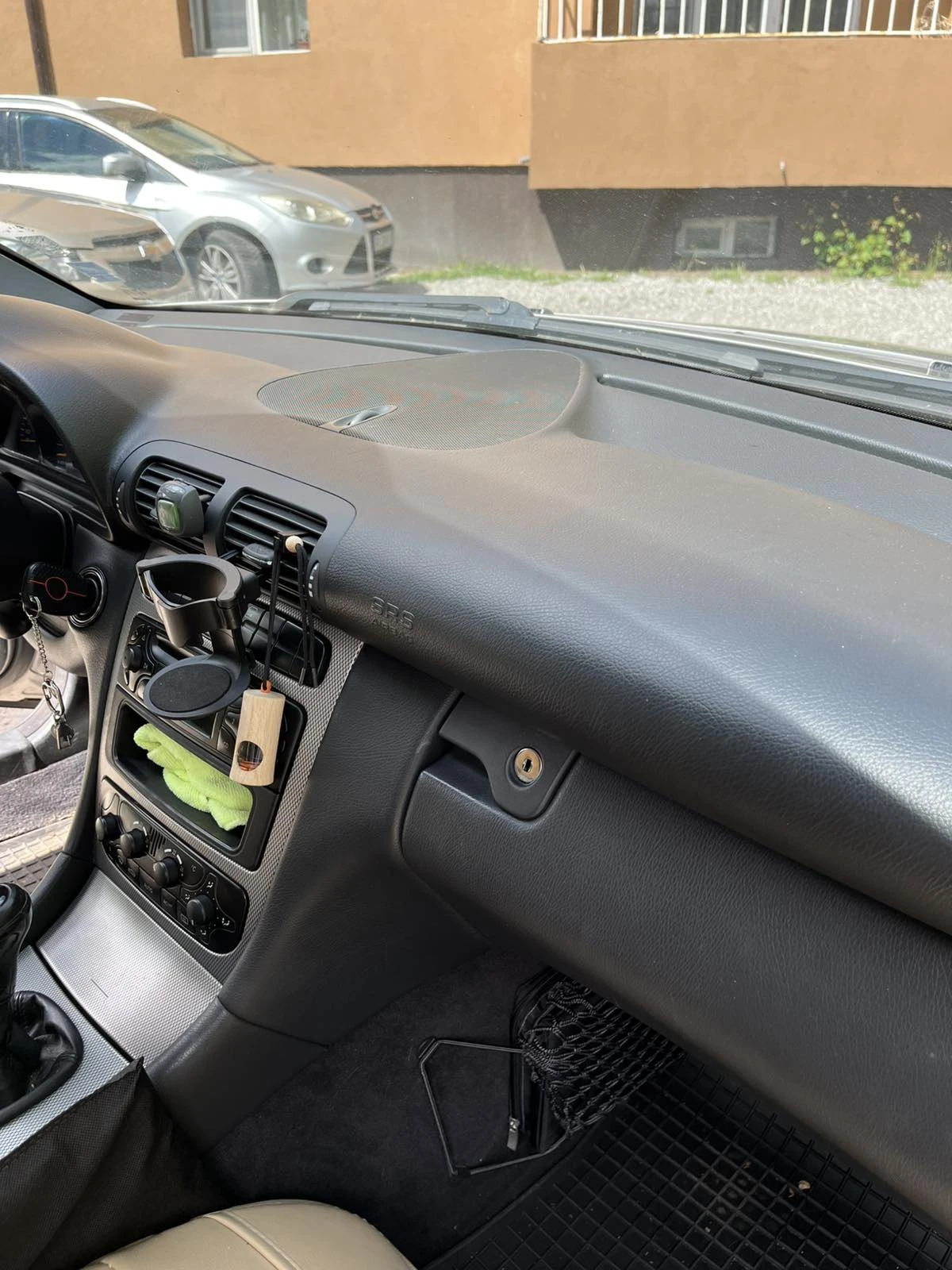 Mercedes-Benz C 200 Kompressor, снимка 6 - Автомобили и джипове - 54687465