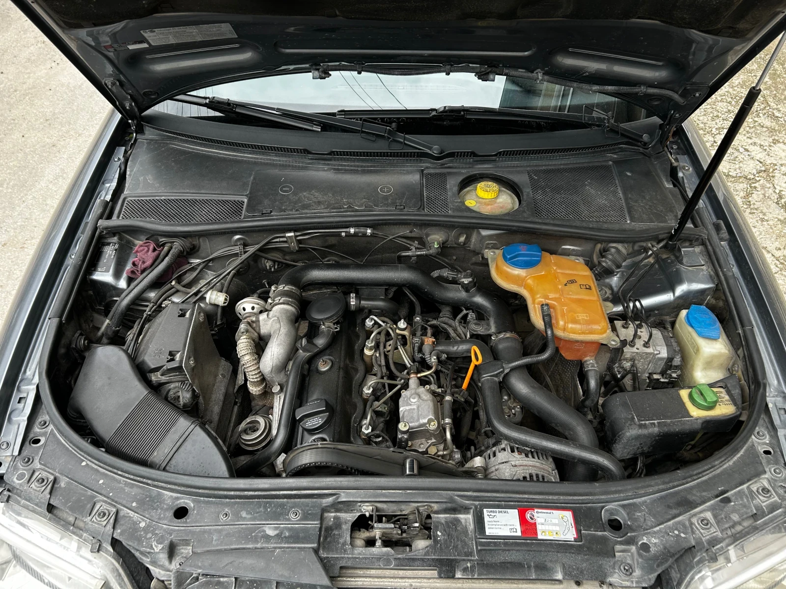 Audi A6 1.9 TDI 110, снимка 16 - Автомобили и джипове - 54892348