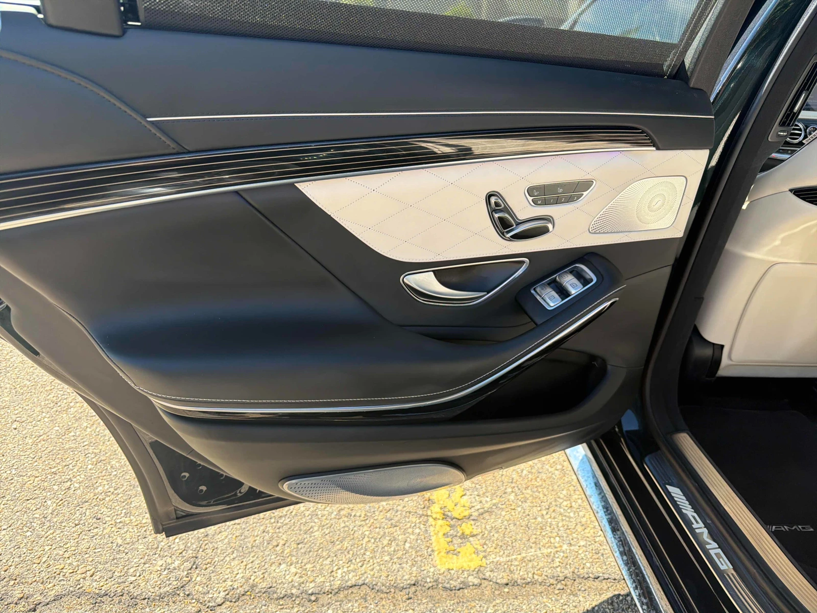 Mercedes-Benz S 63 AMG 4D Burmester/Designo Leather, снимка 14 - Автомобили и джипове - 54970394