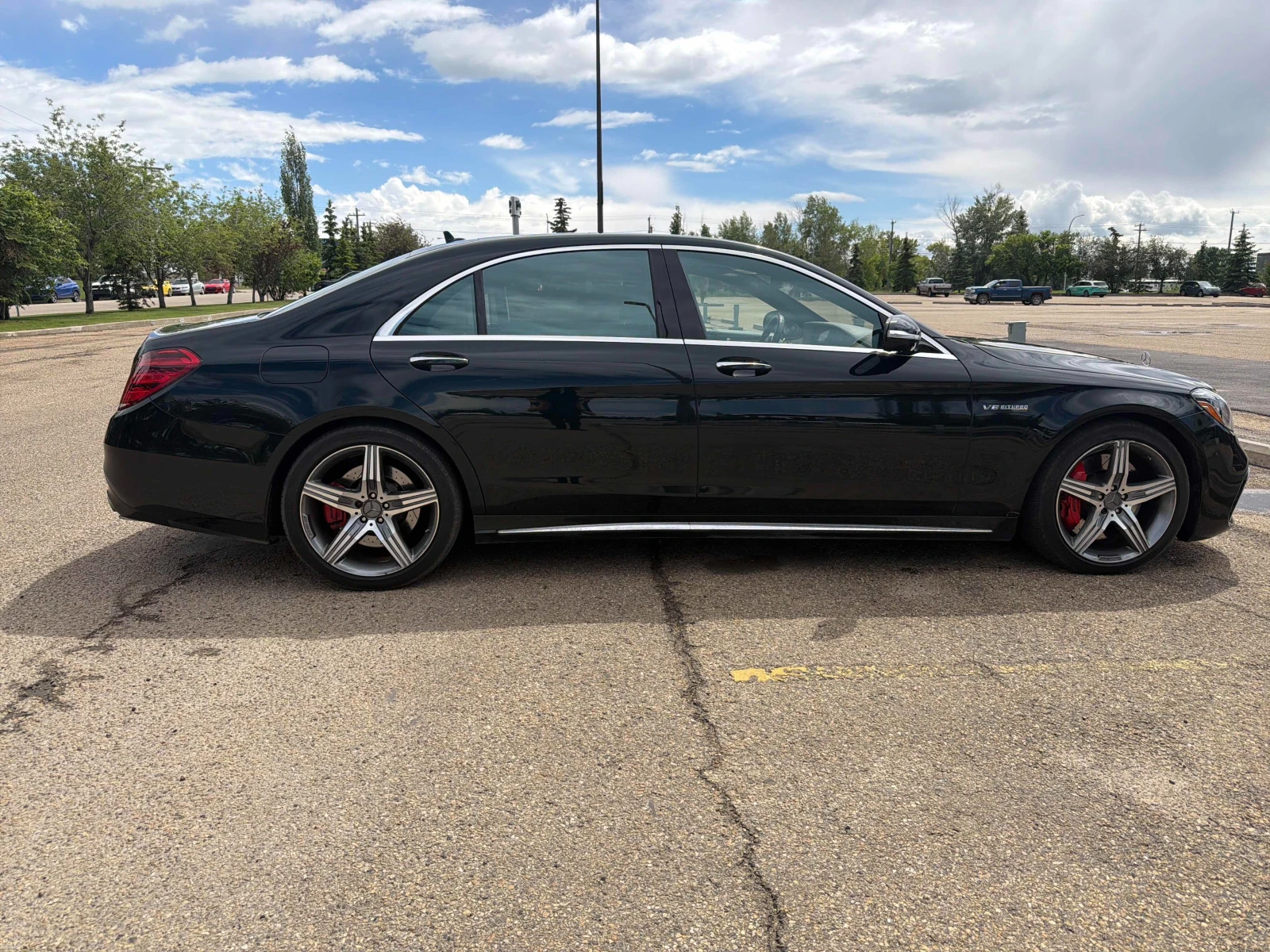 Mercedes-Benz S 63 AMG 4D Burmester/Designo Leather, снимка 5 - Автомобили и джипове - 54970394