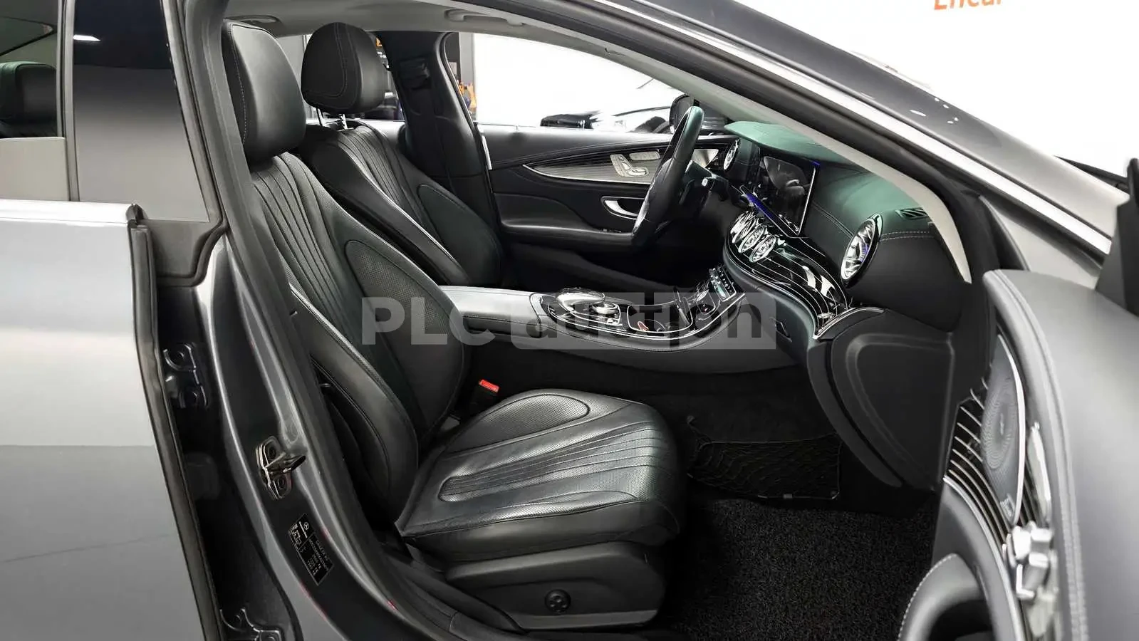 Mercedes-Benz CLS 450 4MATIC AMG LINE /BURMESTER/PANORAMA/360CAM/HEAD UP, снимка 11 - Автомобили и джипове - 55304600