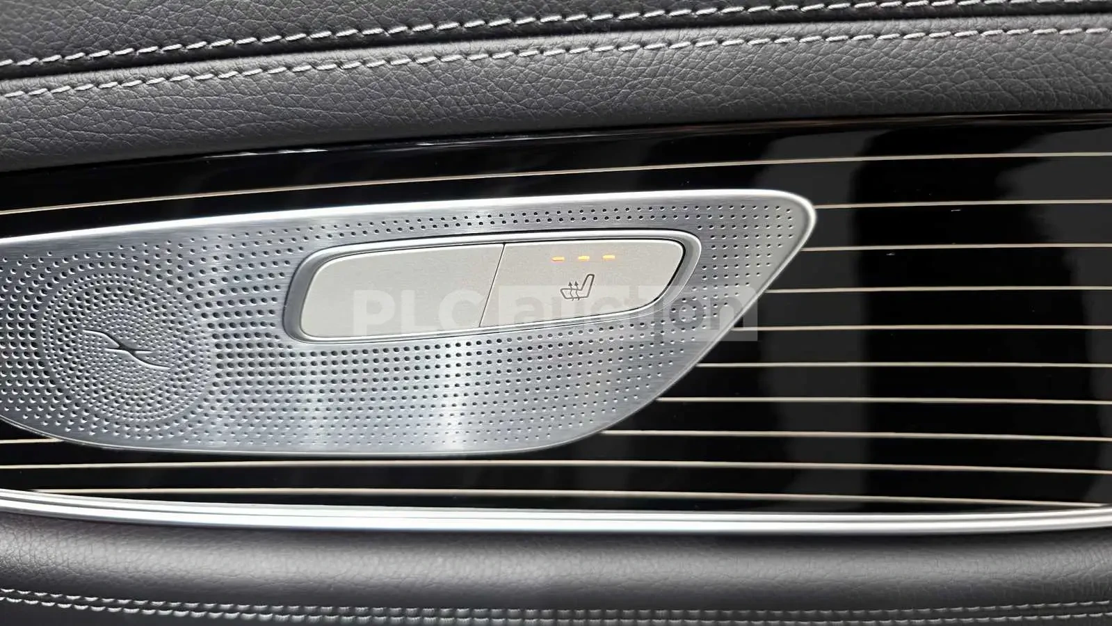 Mercedes-Benz CLS 450 4MATIC AMG LINE /BURMESTER/PANORAMA/360CAM/HEAD UP, снимка 17 - Автомобили и джипове - 55304600