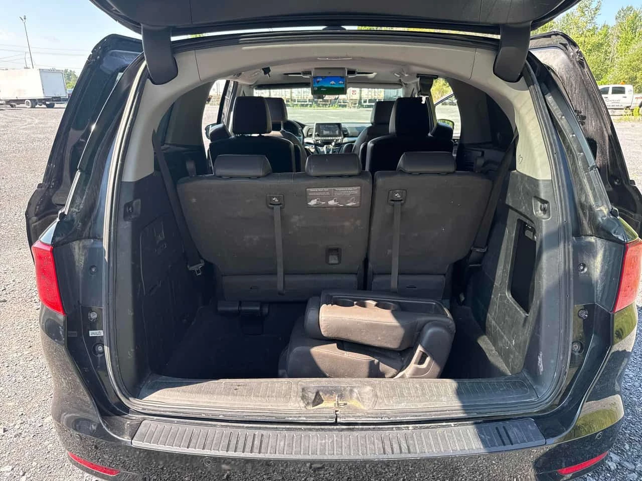 Honda Odyssey * Touring * ЛИЦЕНЗИРАН ДИЛЪР * CARFAX, снимка 13 - Автомобили и джипове - 55641839