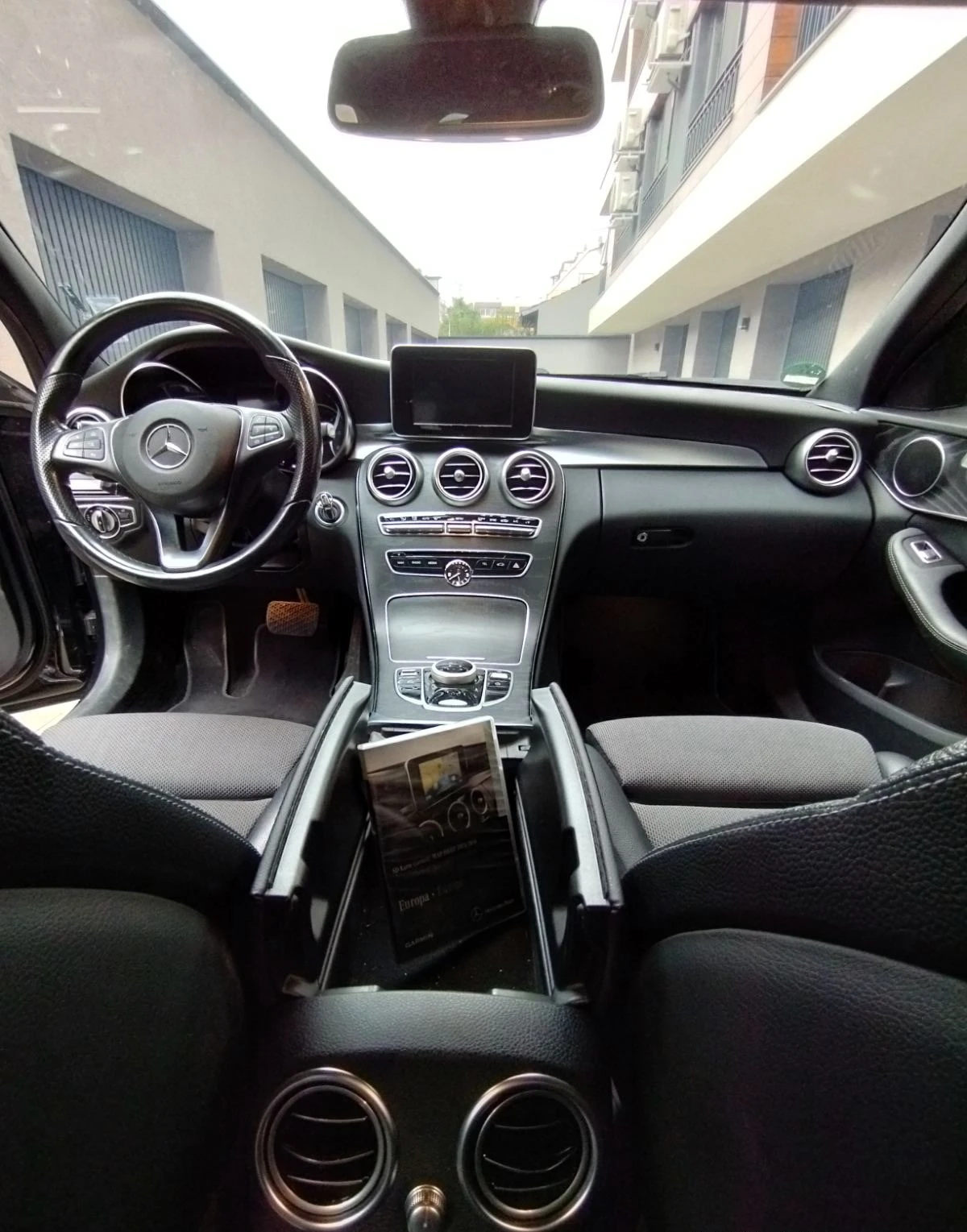 Mercedes-Benz C 300 HYBRID-DIESEL, снимка 8 - Автомобили и джипове - 55642210