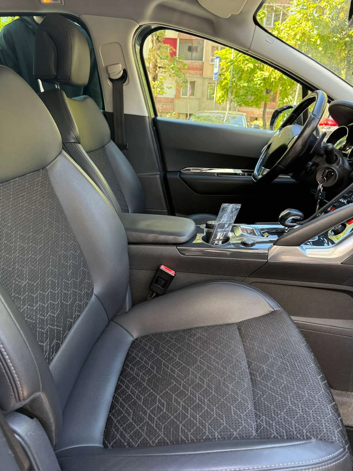 Peugeot 3008, снимка 13 - Автомобили и джипове - 56656002