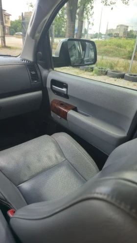 Toyota Sequoia PLATINUM 5.7 V8 4WD 381 к.с. LPG , снимка 12