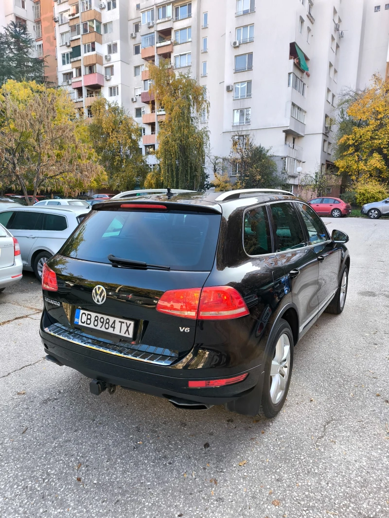 VW Touareg, снимка 4 - Автомобили и джипове - 48118425