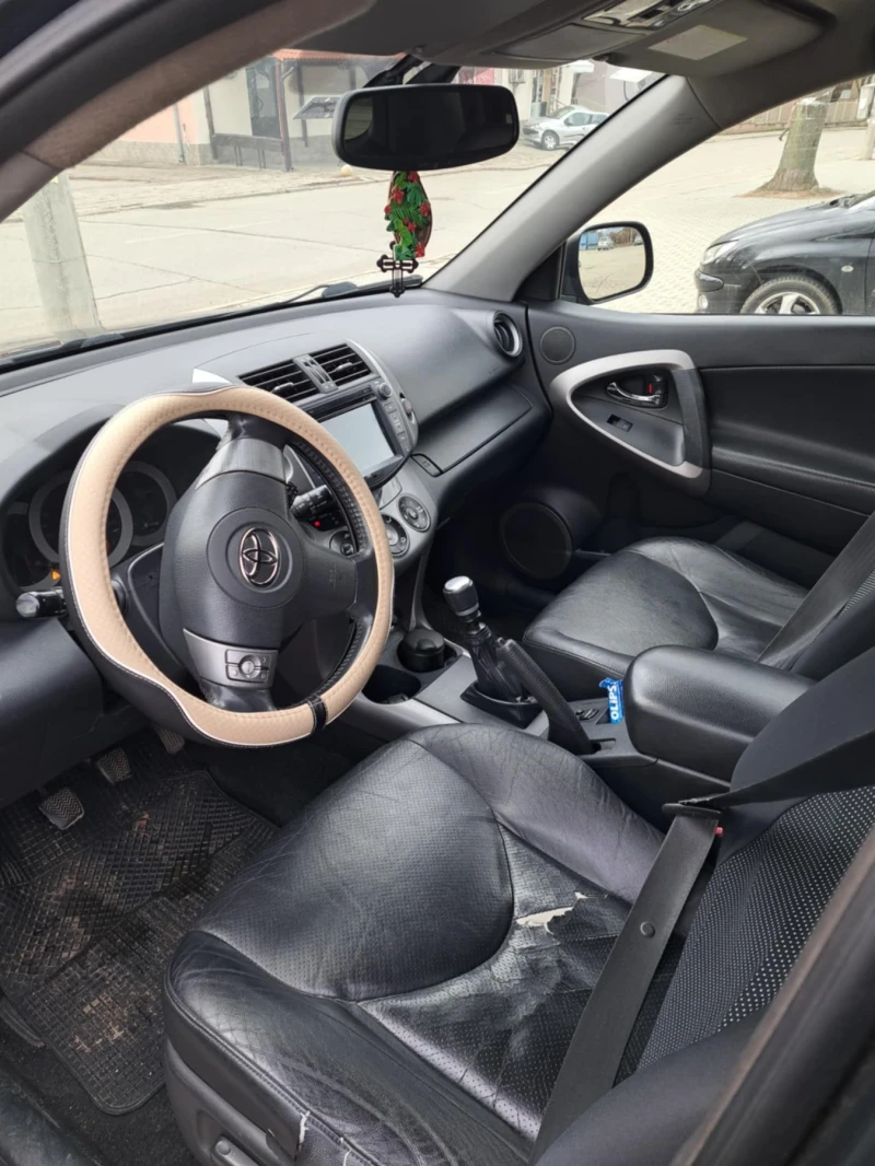 Toyota Rav4, снимка 8 - Автомобили и джипове - 48470153