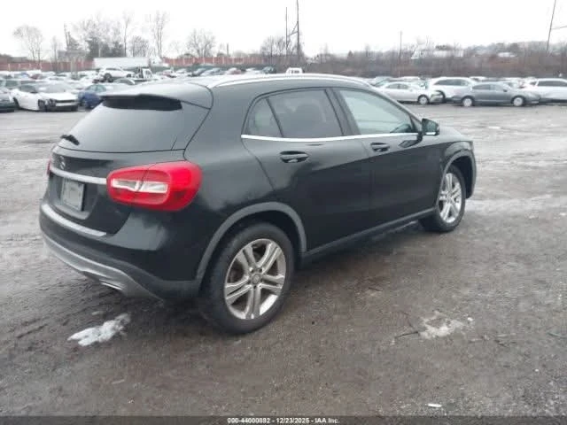 Mercedes-Benz GLA 250, снимка 4 - Автомобили и джипове - 53028766