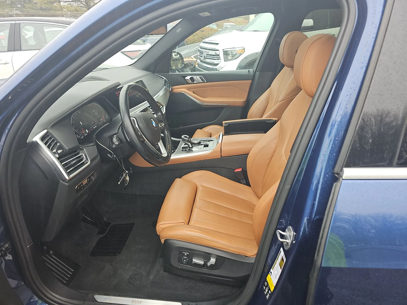 BMW X5 xDrive40i - изображение 10
