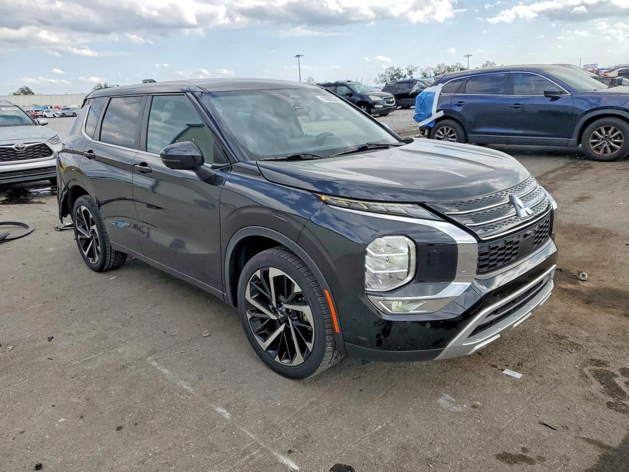 Mitsubishi Outlander 2.5l Se, снимка 4 - Автомобили и джипове - 53923205