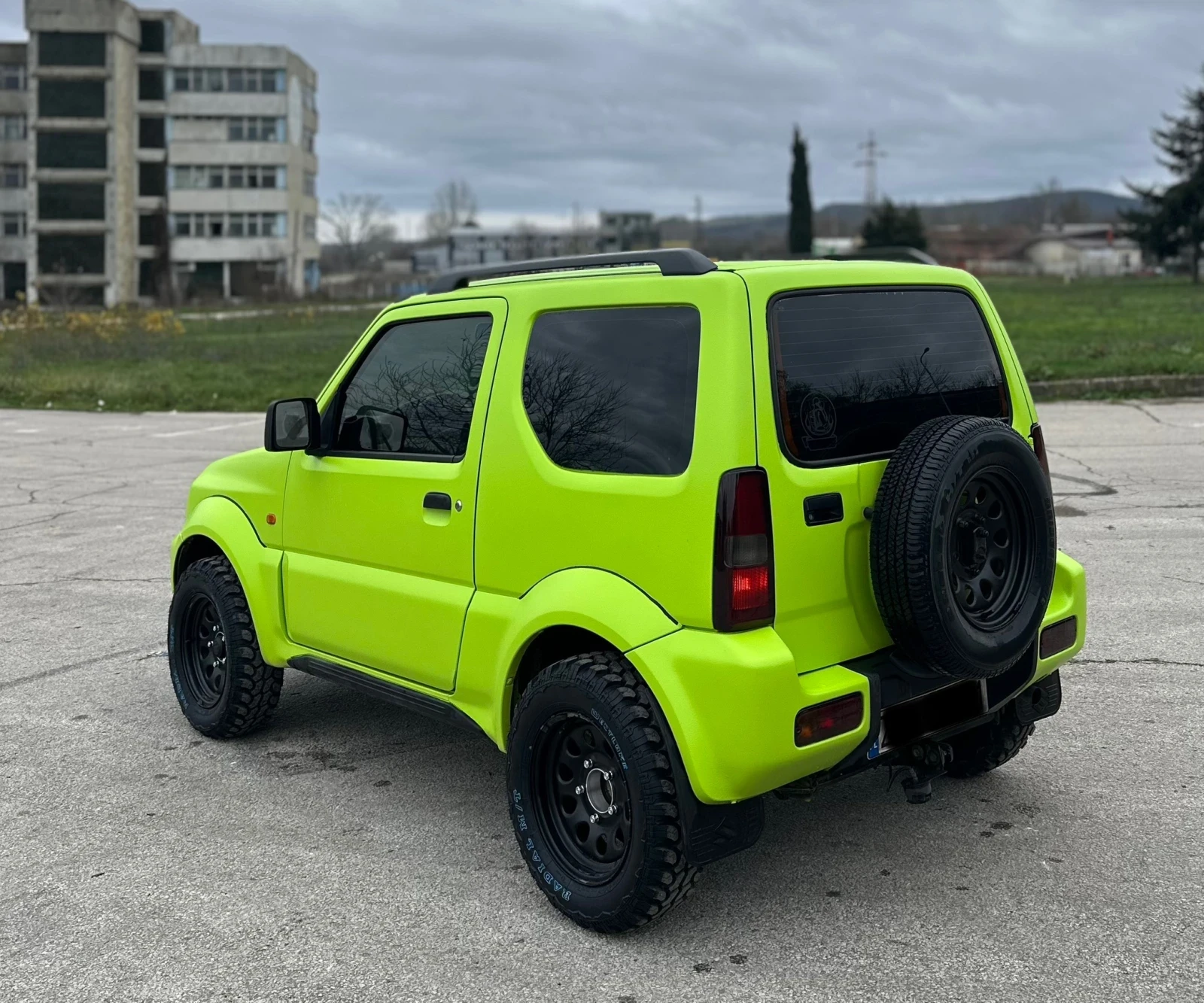 Suzuki Jimny, снимка 2 - Автомобили и джипове - 54004412