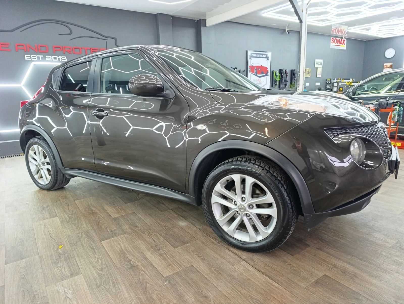 Nissan Juke 1.6 T 4x4 Xtronic, снимка 4 - Автомобили и джипове - 54153338