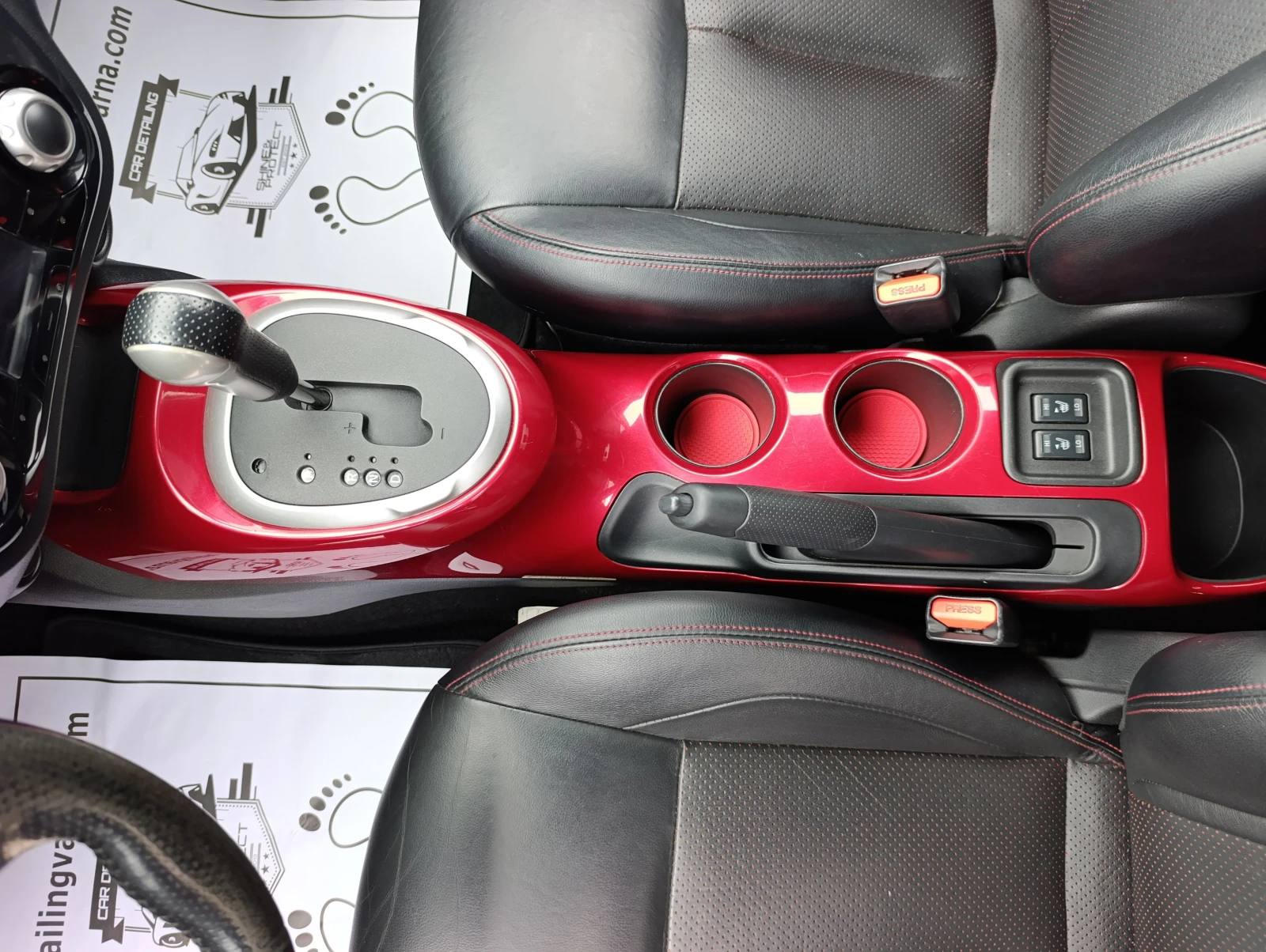 Nissan Juke 1.6 T 4x4 Xtronic, снимка 17 - Автомобили и джипове - 54153338