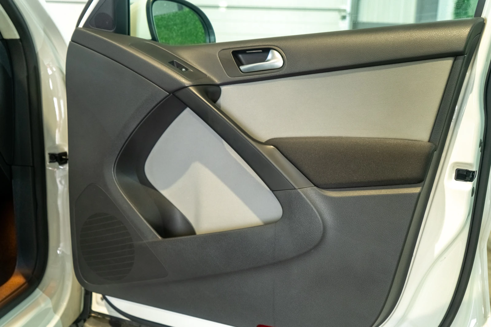 VW Tiguan 2.0TDI = 2011 = TOP = ЛИЗИНГ, снимка 16 - Автомобили и джипове - 54479046