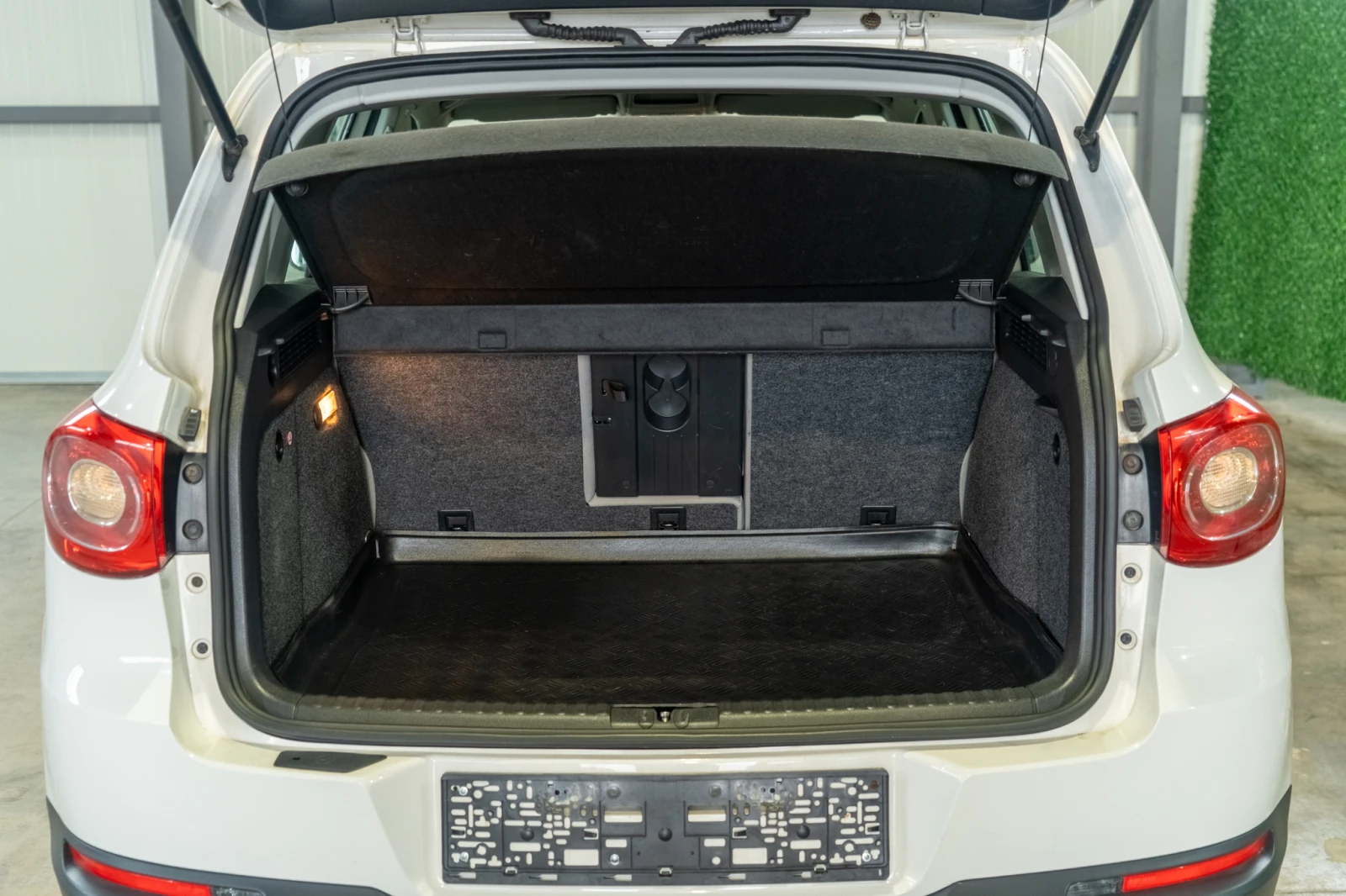 VW Tiguan 2.0TDI = 2011 = TOP = ЛИЗИНГ, снимка 12 - Автомобили и джипове - 54479046