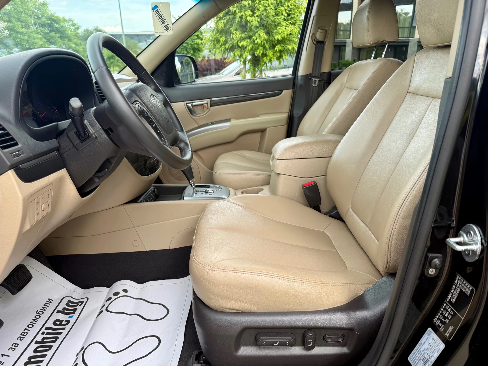 Hyundai Santa fe 2.2 CRDI FACE/AUTOMAT/NAVI/KOJA/CARPLAY, снимка 7 - Автомобили и джипове - 54827553