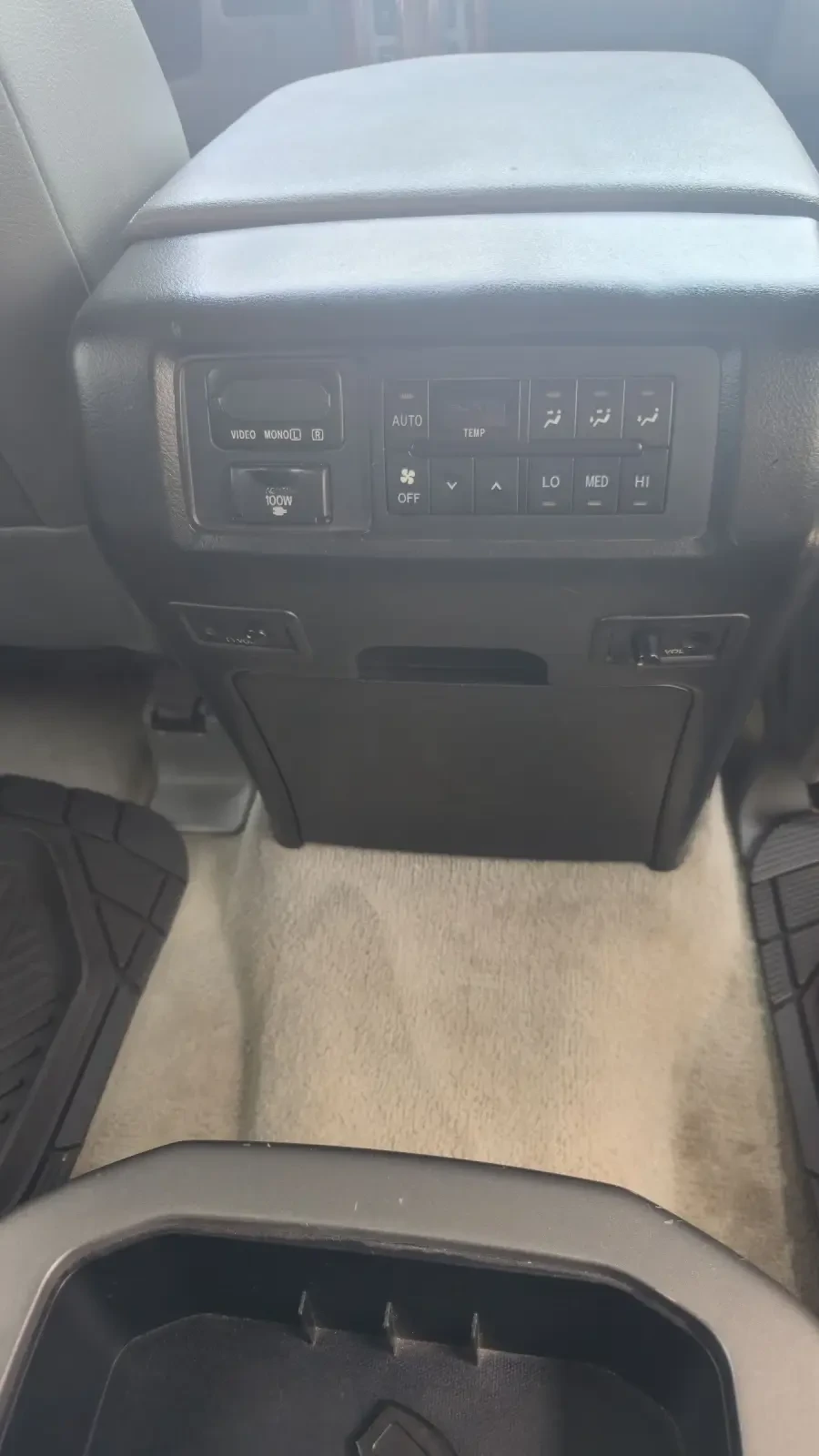 Toyota Sequoia PLATINUM 5.7 V8 4WD 381 �.�. LPG  | Mobile.bg � ����������� 9