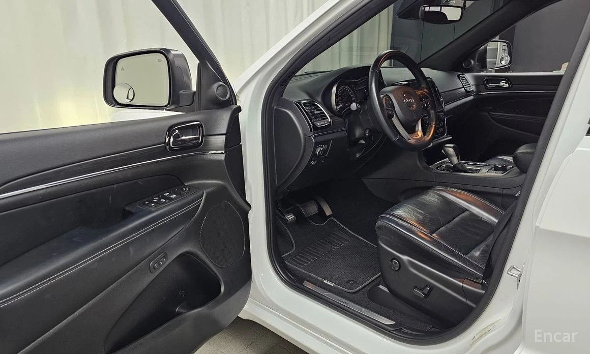 Jeep Grand cherokee, снимка 10 - Автомобили и джипове - 55498827