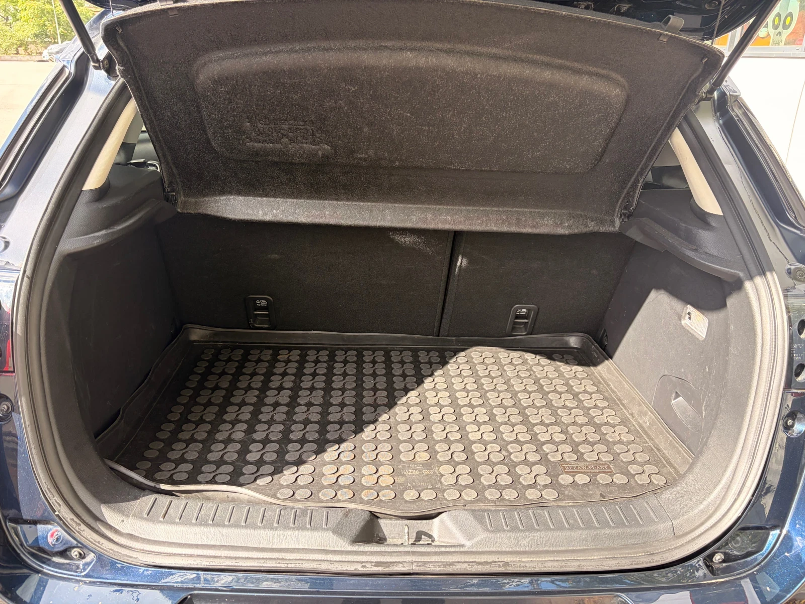 Mazda CX-3, снимка 4 - Автомобили и джипове - 55742336