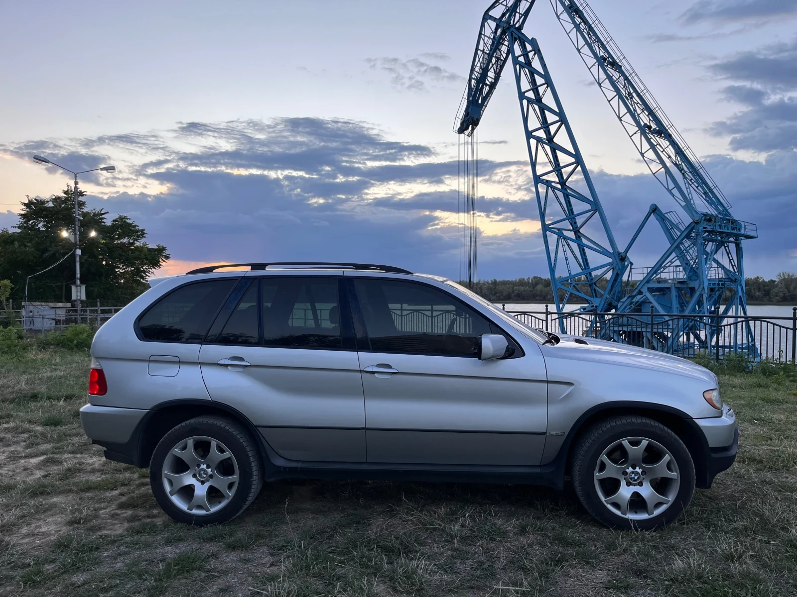 BMW X5 3.0i ръчка, снимка 4 - Автомобили и джипове - 56724392