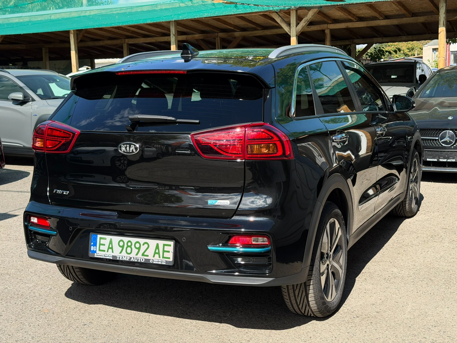 Kia Niro 150 kW* СЕРВИЗНА КНИЖКА С ПЪЛНА СЕРВИЗНА ИСТОРИЯ, снимка 5 - Автомобили и джипове - 56223430