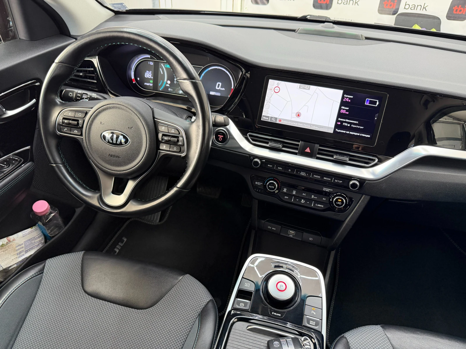 Kia Niro 150 kW* СЕРВИЗНА КНИЖКА С ПЪЛНА СЕРВИЗНА ИСТОРИЯ, снимка 12 - Автомобили и джипове - 56223430