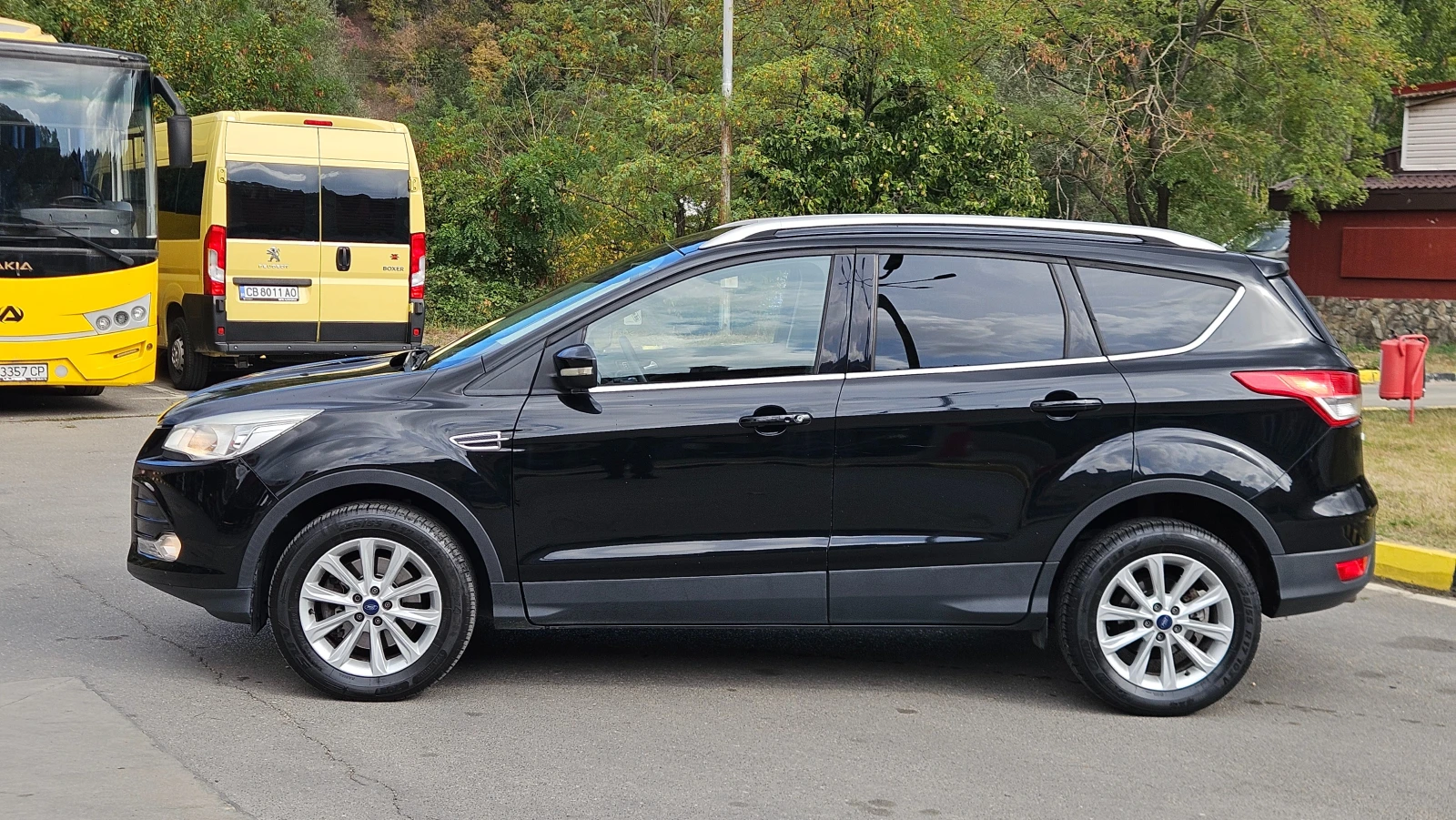 Ford Kuga 2.0Hdi TITANIUM/Klimatronik/Koja, снимка 3 - Автомобили и джипове - 56584995