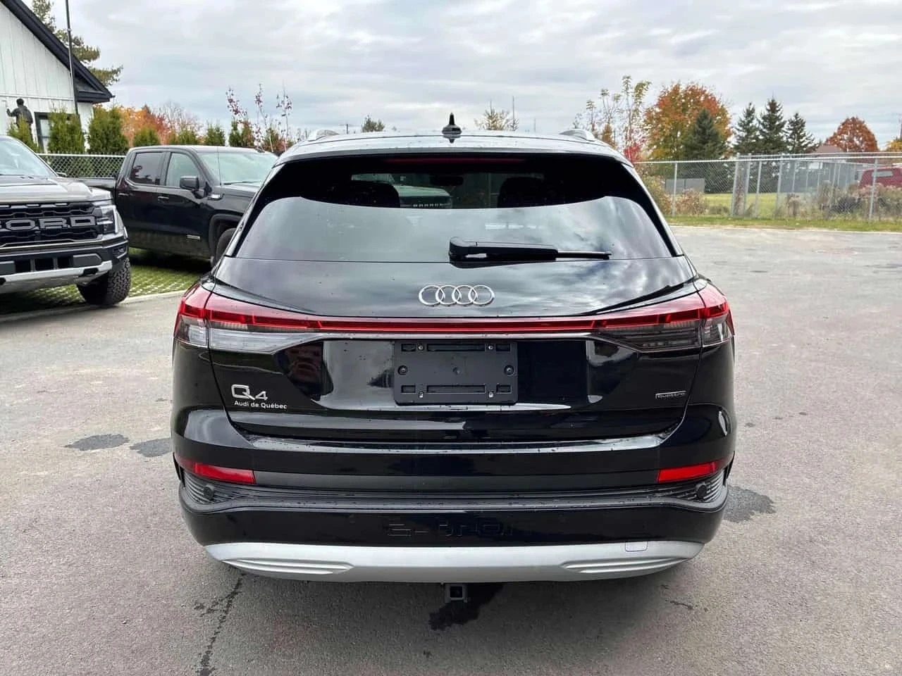 Audi Q4, снимка 4 - Автомобили и джипове - 56686053