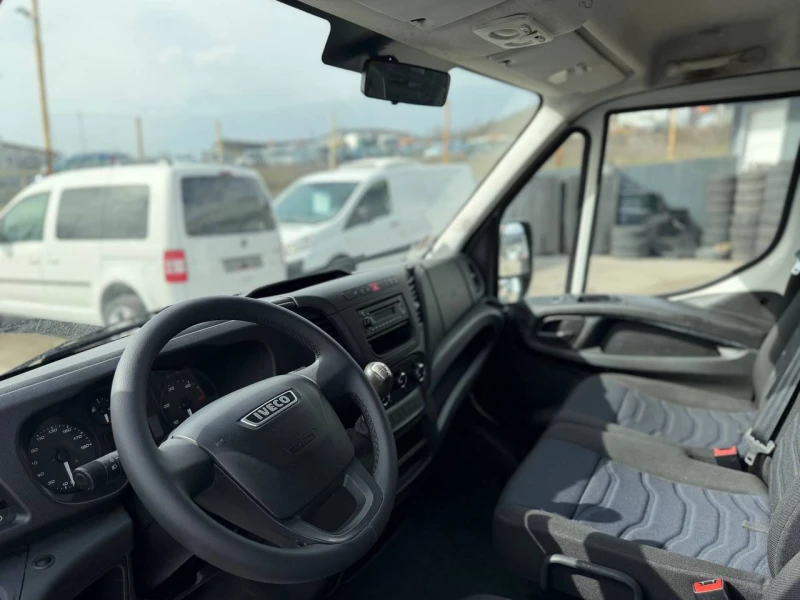 Iveco 35s15 3.0 MultiJet БОРДОВИ 7 МЕСТА, снимка 10 - Бусове и автобуси - 53485089
