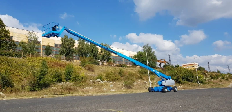 Автовишка Друга марка GENIE S 105 4x4, снимка 4 - Индустриална техника - 50065955