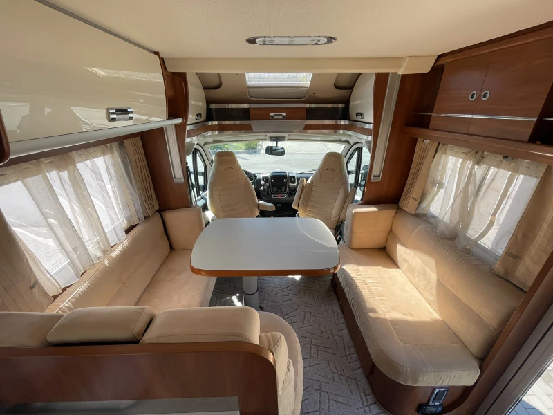 Кемпер Laika Kreos 4009, снимка 8 - Каравани и кемпери - 52570008