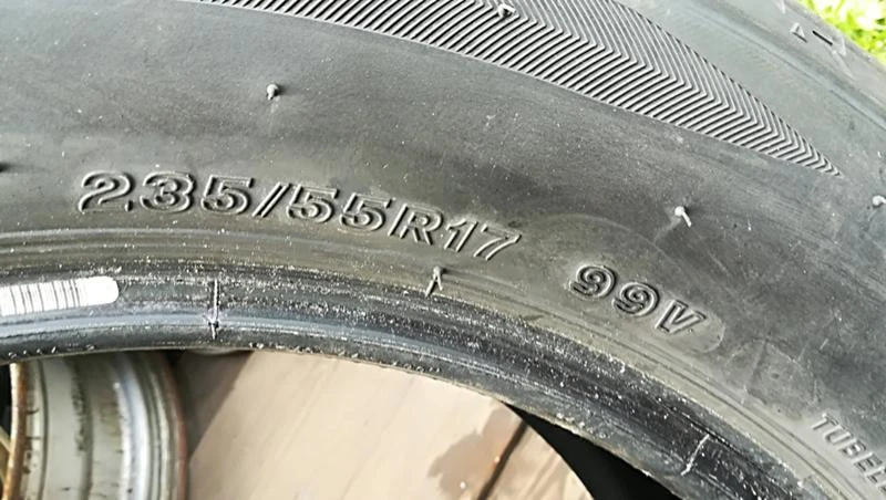 Гуми Летни 235/55R17, снимка 9 - Гуми и джанти - 25713814