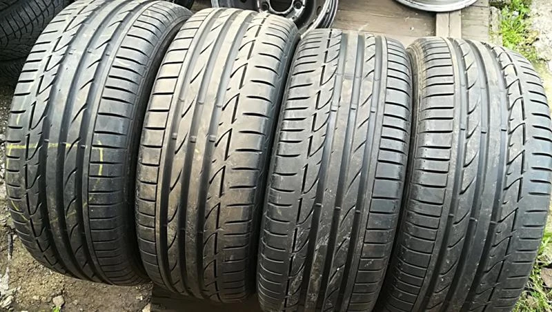 Гуми Летни 235/55R17, снимка 1 - Гуми и джанти - 25713814