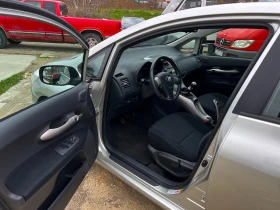 Toyota Auris 2.0-ДИЗЕЛ-126кс, снимка 7